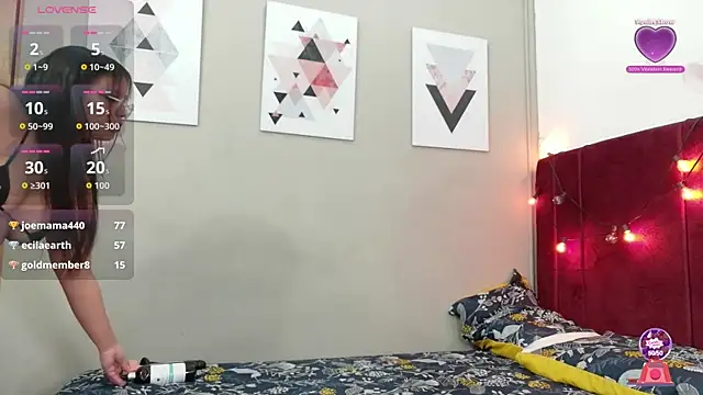 innocenthazel online show from 02/15/26, 07:32