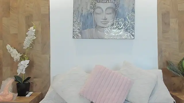 Snapshot of Lucia_Brown_ chatting on 06/09/26, 09:48 Lucia Brown online show from 06/09/26, 09:48