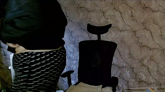 kitsune 8 online show from 10/05/25, 05:06