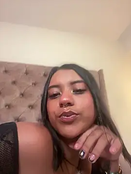 Snapshot of regina_noctixx chatting on 05/25/26, 12:38 regina noctixx online show from 05/25/26, 12:38