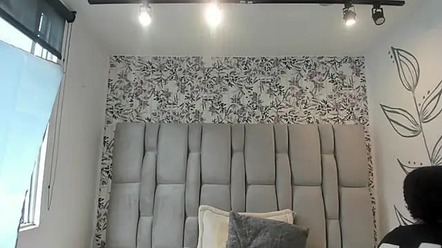 Natasha rose   online show from 10/01/25, 07:31