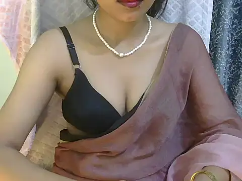 Cute Pihu01 online show from 07/17/26, 09:19