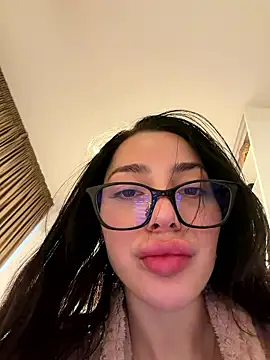 Mia Splash online show from 01/16/26, 07:56