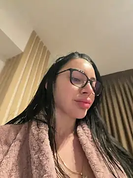 Mia Splash online show from 02/10/26, 07:51