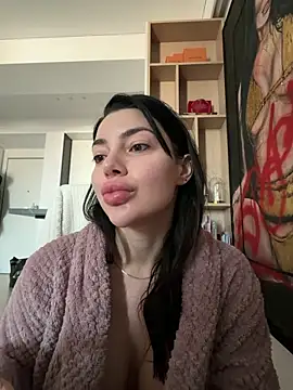 Mia Splash online show from 03/04/26, 09:48