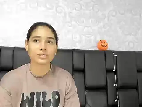 ElizaAndQuisha online show from 10/24/25, 01:07