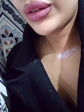 Sexlove1xo online show from 11/23/25, 05:46