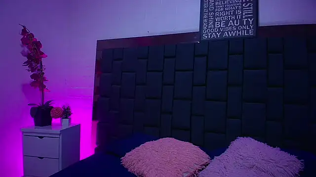 Lexi Howard  online show from 09/27/25, 03:44