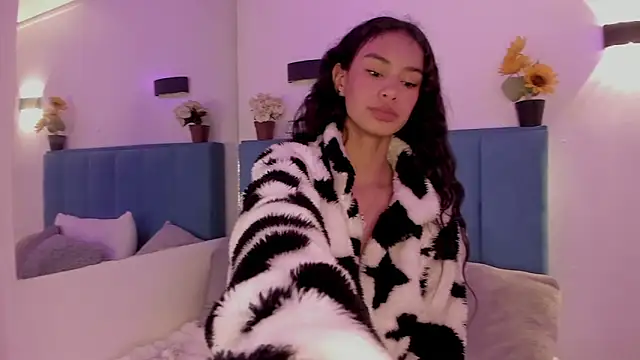 Anniie  Evans online show from 01/05/26, 06:00