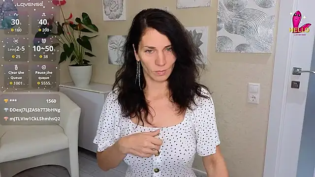 mylady xenia online show from 09/30/25, 02:55