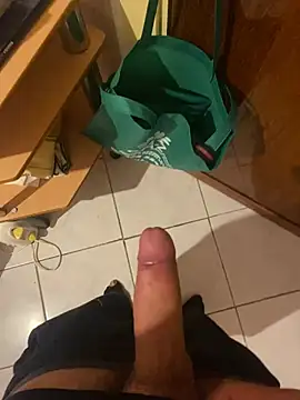 mikekmi21 online show from 02/24/25, 08:25