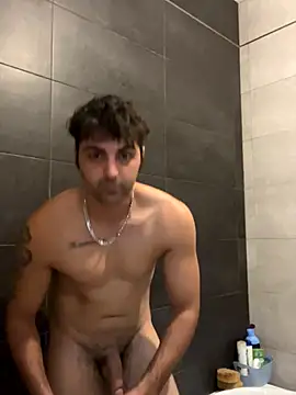 mikekmi21 online show from 10/28/25, 12:41