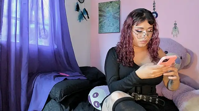 Maddy Jhonsson online show from 04/09/26, 10:37