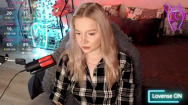 lissallor  online show from 09/16/25, 09:49