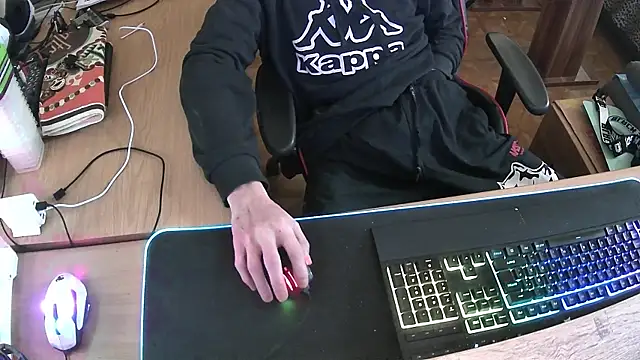 Snapshot of DerGeileLoveboy chatting on 10/11/25, 10:03 DerGeileLoveboy online show from 10/11/25, 10:03