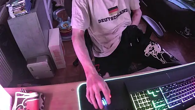 DerGeileLoveboy online show from 12/05/25, 02:31