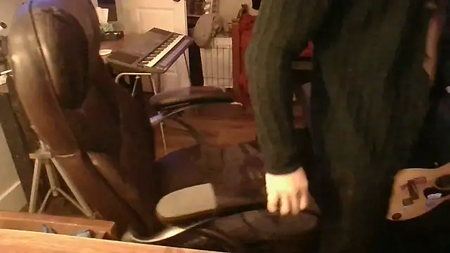 JCstrings online show from 02/21/25, 04:40