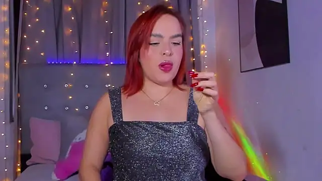 Snapshot of Anaroussew02 chatting on 09/12/25, 04:45 Anaroussew02 online show from 09/12/25, 04:45