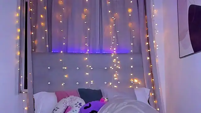 Snapshot of Anaroussew02 chatting on 09/19/25, 03:19 Anaroussew02 online show from 09/19/25, 03:19