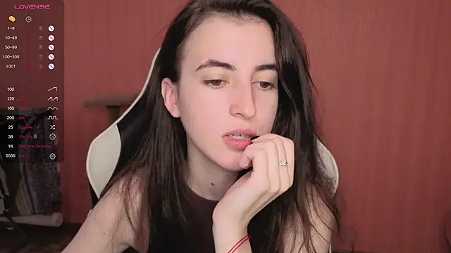 Snapshot of reaiss chatting on 09/28/25, 02:50 reaiss online show from 09/28/25, 02:50