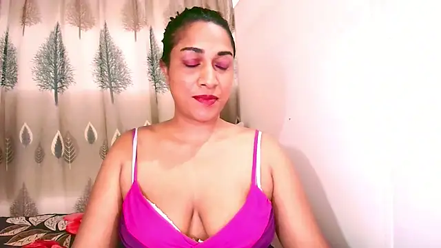 Snapshot of Indian_Erotic69 chatting on 05/14/26, 08:10 Indian Erotic69 online show from 05/14/26, 08:10