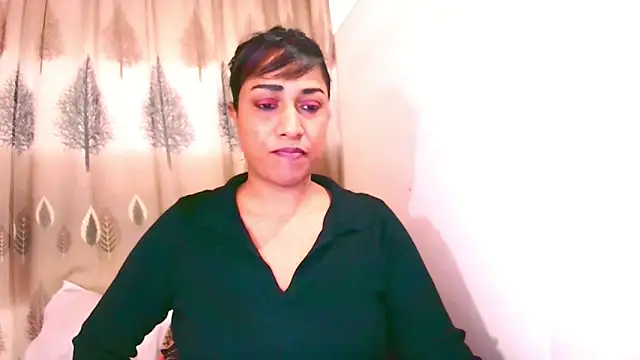Snapshot of Indian_Erotic69 chatting on 06/08/26, 05:19 Indian Erotic69 online show from 06/08/26, 05:19