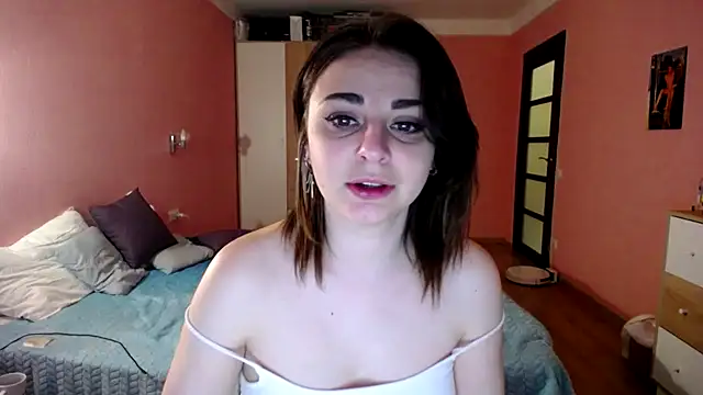 Snapshot of AnnsLove_is chatting on 03/22/25, 06:14 AnnsLove is online show from 03/22/25, 06:14