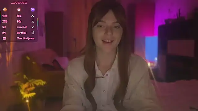 CherryRed Girl online show from 11/23/25, 11:59