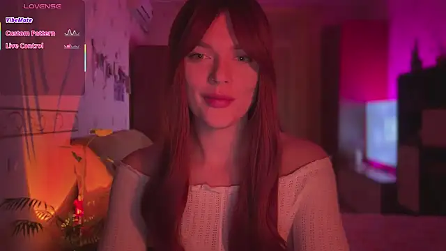 CherryRed Girl online show from 04/16/26, 09:15