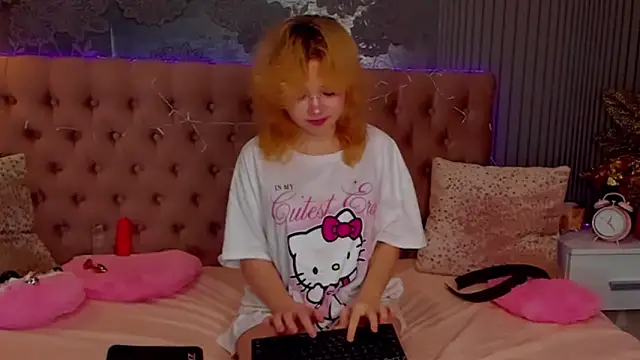 EmilyAngells online show from 12/02/25, 07:14