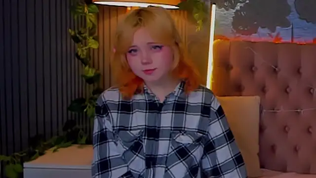 EmilyAngells online show from 02/05/26, 06:29