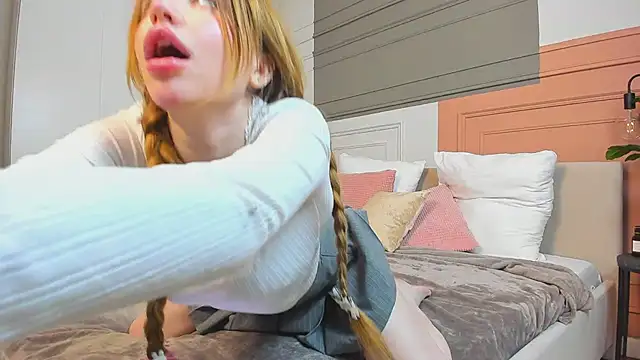 Snapshot of _BunnyDollStella_ chatting on 03/04/25, 01:12  BunnyDollStella  online show from 03/04/25, 01:12