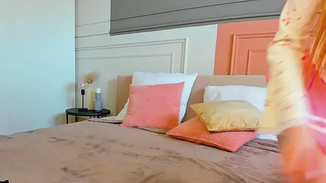 Snapshot of _BunnyDollStella_ chatting on 03/16/25, 04:09  BunnyDollStella  online show from 03/16/25, 04:09