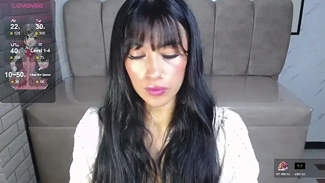 Isabella Collen v online show from 11/26/25, 01:12