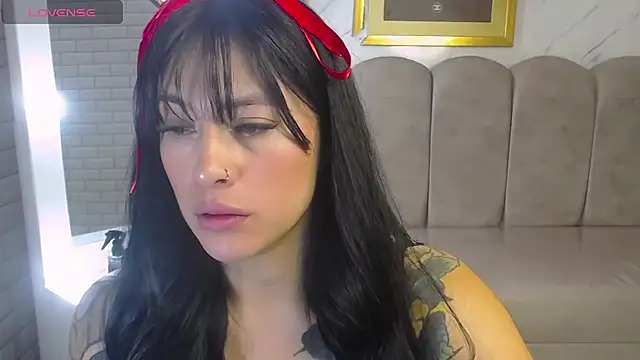 Isabella Collen v online show from 04/22/26, 01:12