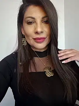 Snapshot of Anastasia-Steele-1 chatting on 10/07/25, 08:28 Anastasia-Steele-1 online show from 10/07/25, 08:28