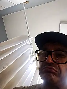 Mrpito7878 online show from 04/17/26, 09:18