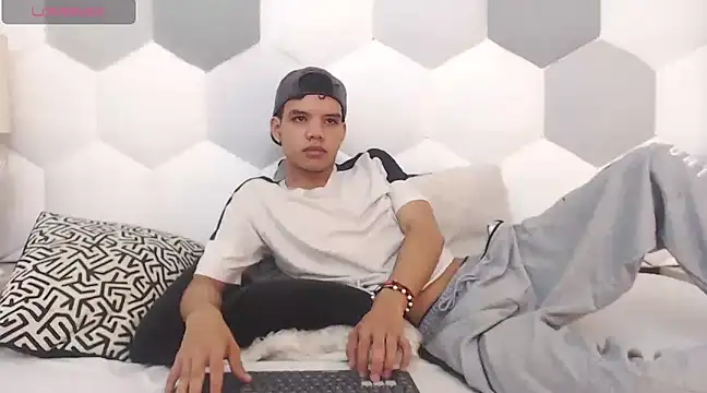 Axel Forte online show from 02/25/25, 12:45