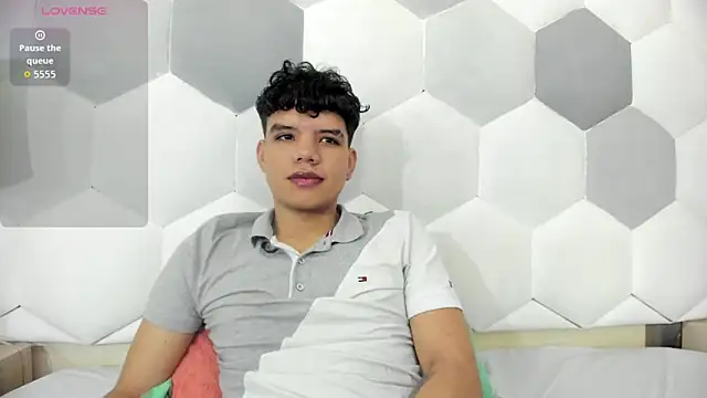 Axel Forte online show from 11/08/25, 01:22