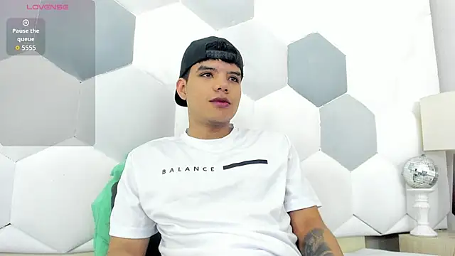 Axel Forte online show from 11/26/25, 01:12