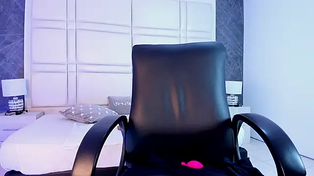 Ivaannaa  online show from 03/17/26, 01:14