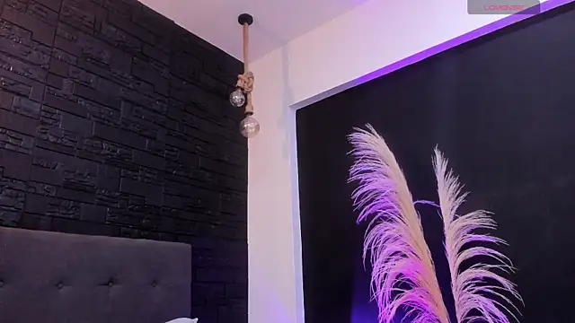 Maite Smith  online show from 09/28/25, 12:10