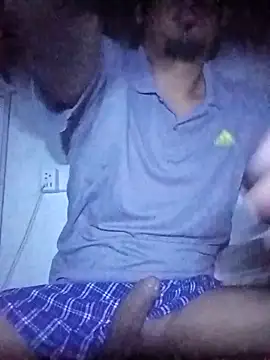 Pollaelectrica77 online show from 10/22/25, 04:24