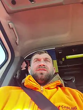 Snapshot of daniel21p chatting on 02/28/25, 03:37 daniel21p online show from 02/28/25, 03:37