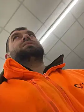 Snapshot of daniel21p chatting on 03/14/25, 08:42 daniel21p online show from 03/14/25, 08:42