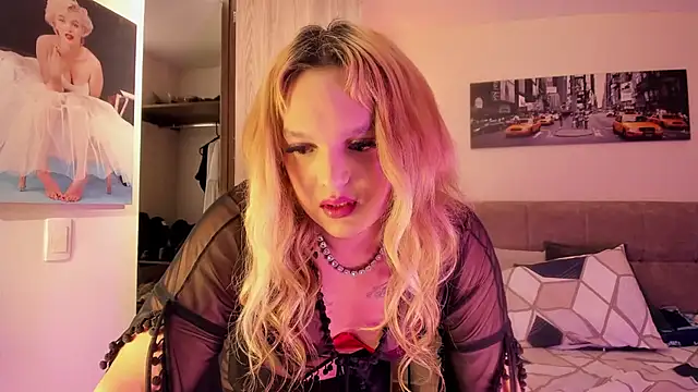 ScarletThompsonx online show from 10/23/25, 10:52