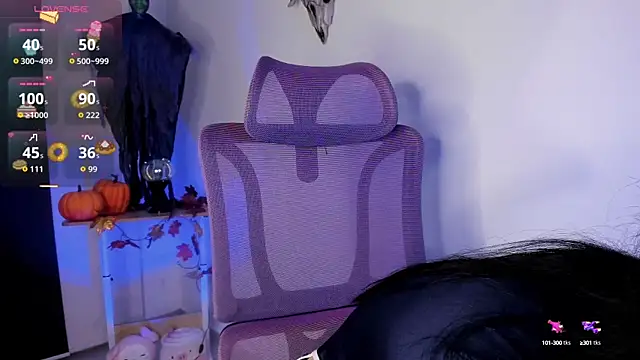 Snapshot of MiaWilsson_ chatting on 10/10/25, 04:00 MiaWilsson  online show from 10/10/25, 04:00