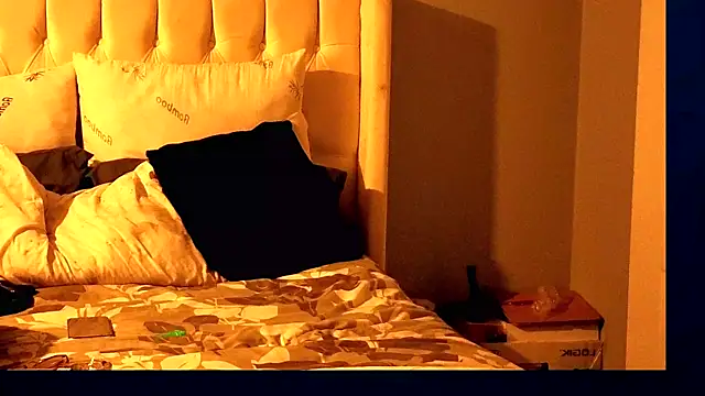 Snapshot of ebonylover1 chatting on 01/10/26, 10:03 ebonylover1 online show from 01/10/26, 10:03