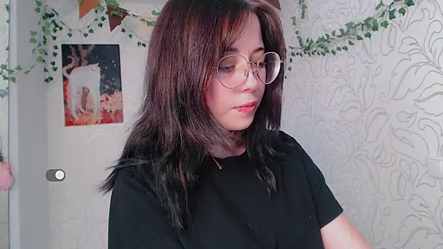  miraclecattt  online show from 09/18/25, 05:31