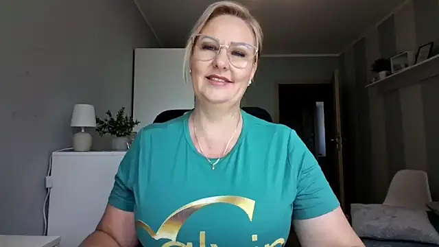 DianaLive online show from 07/14/26, 10:21
